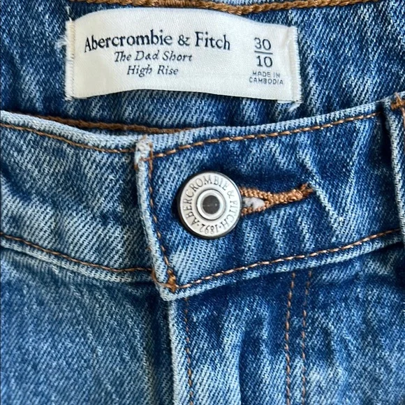 Abercrombie high rise dad shorts in medium - Picture 2 of 7